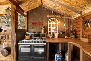 Colourful Vintage Camper for California Glamping Stays in Palmdale - Palmdale - 9