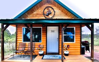 Fully-Furnished Cabin Rental with Beautiful Mountain Views Near Moab, Utah - Verdure - 8