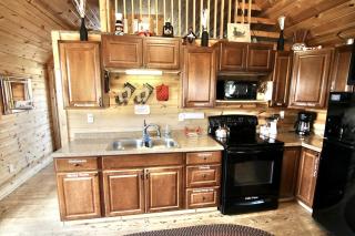 Fully-Furnished Cabin Rental with Beautiful Mountain Views Near Moab, Utah - Verdure - 5
