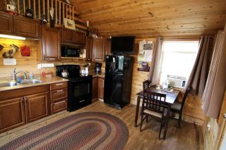 Fully-Furnished Cabin Rental with Beautiful Mountain Views Near Moab, Utah - Verdure - 1