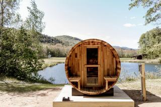 Secluded Safari Tent with Amazing Lakefront Vistas, Sauna and Barbecue in North Woodstock, New Hampshire - North Woodstock - 3