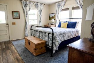 Spacious Cottage Rental for Group Getaway on Ranch near Dallas, Texas - Buckner - 8