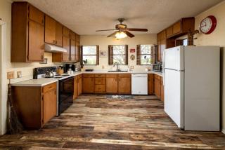 Spacious Cottage Rental for Group Getaway on Ranch near Dallas, Texas - Buckner - 5