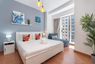 StayShort - Spacious 3BR Marina Stay with City Views - 6