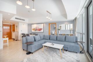 StayShort - Spacious 3BR Marina Stay with City Views - 9