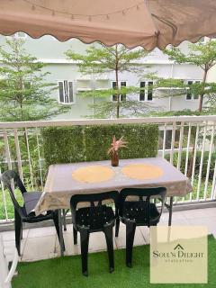 A peaceful Condotel with Balcony at QC - 7