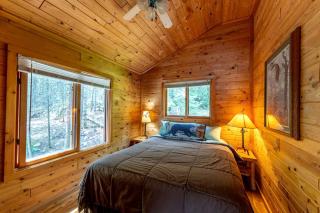 Secluded Pet-Friendly Cabin Rental on Big Lake for Dreamy Glamping in Ely, MN - Ely - 9