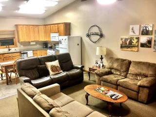 Charming Camping Cabin Rental for Families near Milford Lake, Kansas - - 7