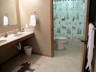 Charming Camping Cabin Rental for Families near Milford Lake, Kansas - - 2