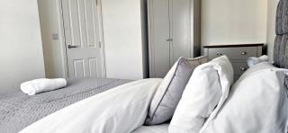 Spacious Luxurious Serviced Accommodation 7 - Preston - 7
