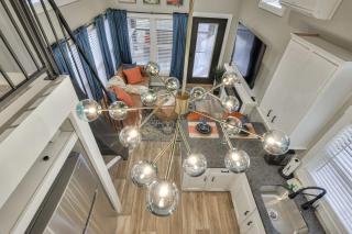 Stunning Mountain Tiny House Beautifully Design Ideal for Nature Lovers in Tennessee - Monteagle - 6