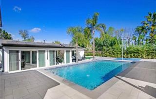 Wellness Temple LA - Tarzana - 8