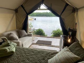 Pet-Friendly Glamping Vacations at this Waterfront Safari Tent in Naples, Maine - Naples - 5