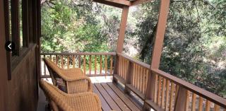 Quiet Cabins on the Klamath River in Northern California - - 9