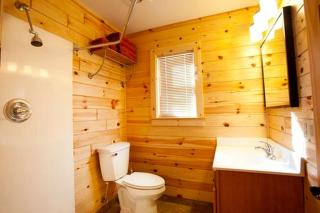 Cozy Michigan Cabin Getaway in Huron National Forest - Five Corners - 2