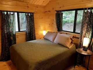 Lake Glamping Cabin in Naples, Maine near Sebago Lake - Naples - 9