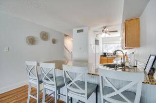 Less Than Half Mi to Gulf Biloxi Condo with Patio! - Biloxi - 3