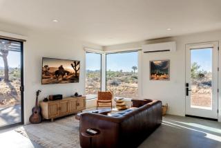 Pet Friendly Vacation Rental with Hot Tub and Outdoor Shower in Yucca Mesa, California - Yucca Valley - 2