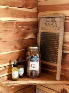 Pet-Friendly Cabin for Romantic, Off-the-Grid Glamping Escapes in Missouri - - 3