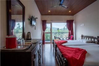 Misty Creek Homestay - Vālpārai - 1