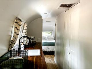 Waterfront, Pet Friendly Airstream near Lake George in the Adirondack, New York - Corinth - 6