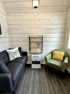 Gorgeous Tiny Cabin Placed in a Privileged Area in Anchorage, Alaska - Anchorage - 1