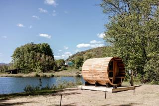 Lakefront Safari Tent with Fire Pit and Sauna in North Woodstock, New Hampshire - North Woodstock - 4