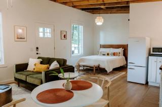 Stunning Tree House Perfect for Couples in Erwin, Tennesse - Erwin - 9