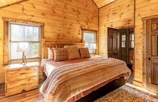 Beautiful Cabin with Lofted Space and Deck in Topton, North Carolina - 6