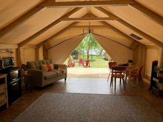Comfortable Texas Glamping Rental on Lake Bastrop - Bastrop - 3