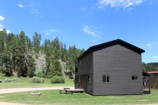 Trendy and Spacious Cabin Surrounded by Nature in Rapid City, South Dakota - 9