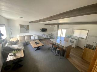 Trendy and Spacious Cabin Surrounded by Nature in Rapid City, South Dakota - 8