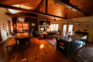 Lake Cabin Fully Equipped Ideal for Big Families in Topton, North Carolina - Topton - 2
