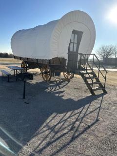Perfect Glamping Vacations in this Rustic Conestoga Covered Wagon Rental in Oklahoma - Moore - 1