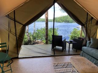 Waterfront Safari Tent for Memorable Nature Escapes in Naples, Maine - Naples - 2