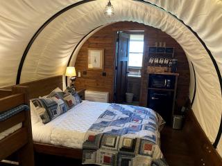 Glenwood Glamping Vacations at this Charming Covered Wagon Rental in Iowa - 7