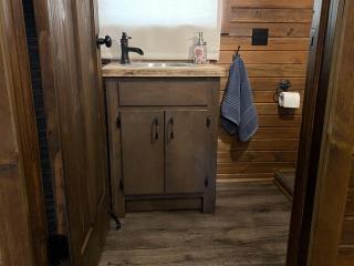 Glenwood Glamping Vacations at this Charming Covered Wagon Rental in Iowa - 2
