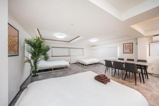 R201-Shinjuku 13 min Up to 8 people 60 sqm Full renovation Roppongi and Tsukiji direct access Family group 7 min to Ochiai Minami Nagasaki Station - 2