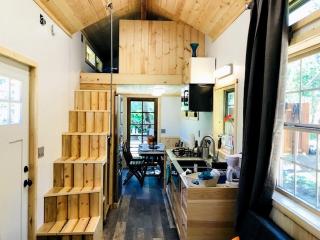 Beautiful Handcrafted Tiny House in Umpqua National Forest, Oregon - Idleyld Park - 9