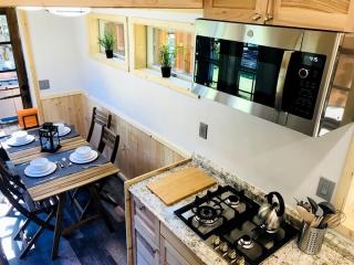 Beautiful Handcrafted Tiny House in Umpqua National Forest, Oregon - Idleyld Park - 8