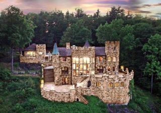 Regal Suite Rental in Breathtaking Castle near Lake George, Upstate New York - Bolton - 9