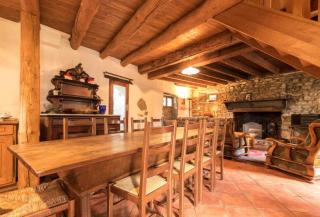 Pres de l'eglise - 5