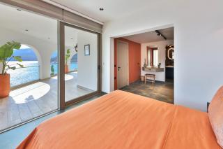 Newly renovated villa 30 metres from the beach - Kalkan - 3