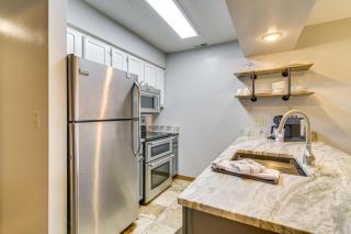 Family-Friendly Condo 1 Mi to Silver Dollar City! - 9