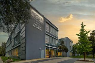 Flightgate Munich Airport Hotel, a member of Radisson Individuals - Hallbergmoos - 5
