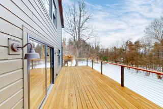 Camp Ridgewood House - Bolton Landing - 8