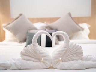 全新现代风格 魅力泳池公寓 - 1