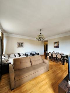 Cozy apartment with terrace - Tbilisi - 9
