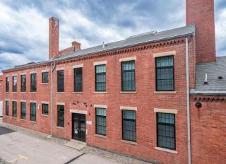 Jennifer's Historic Downtown Loft - Providence - 6