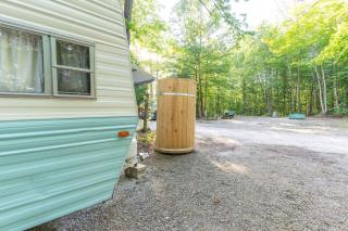 Grotto Getaway - Miller Lake - 5